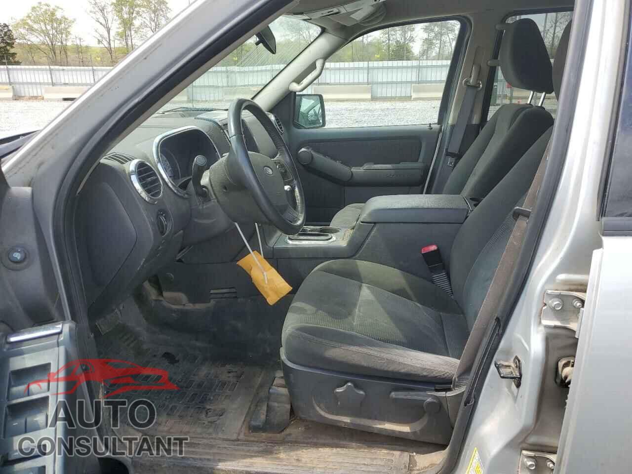 FORD EXPLORER 2009 - 1FMEU31E79UA43130