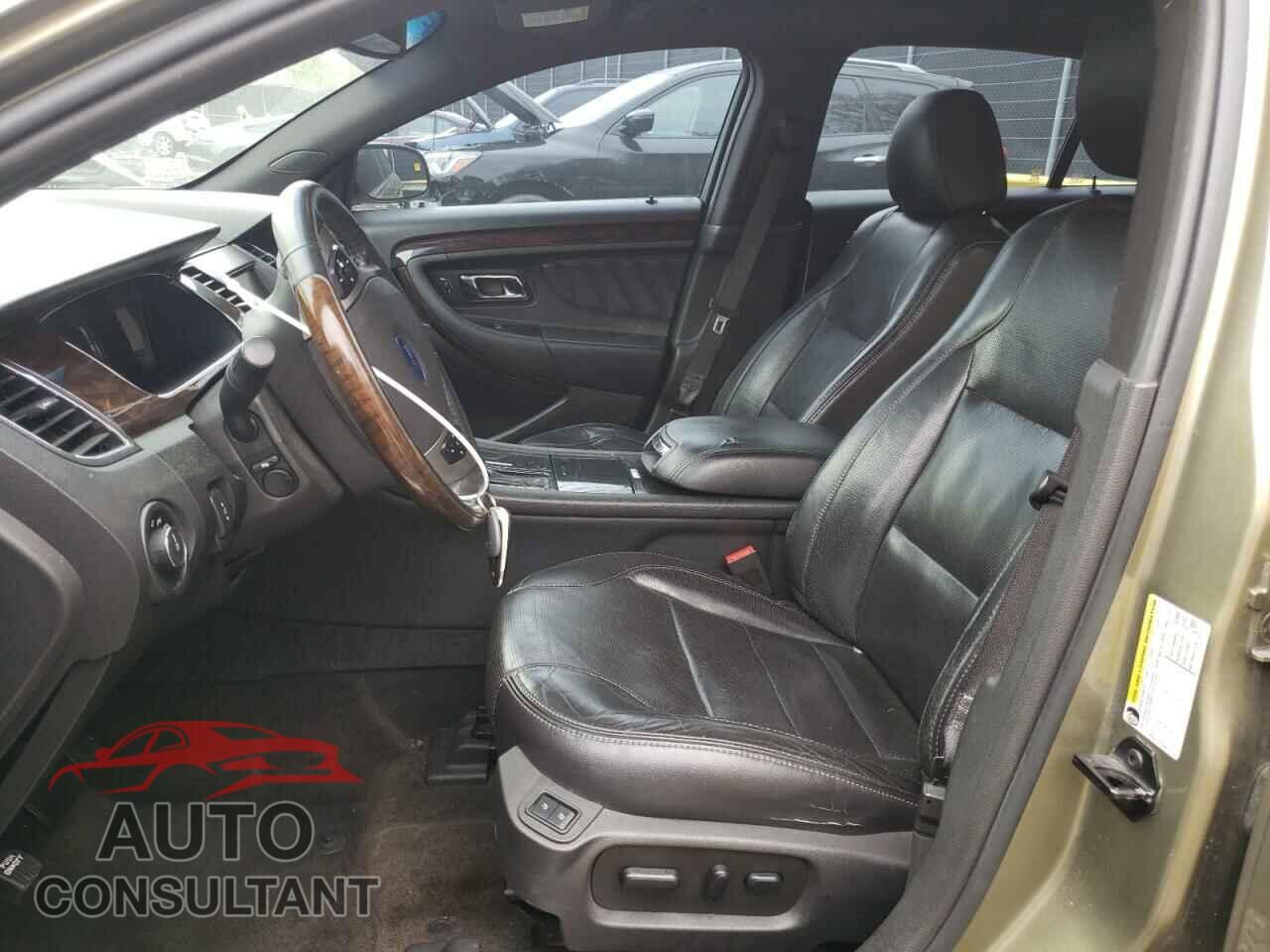 FORD TAURUS 2013 - 1FAHP2F8XDG198564