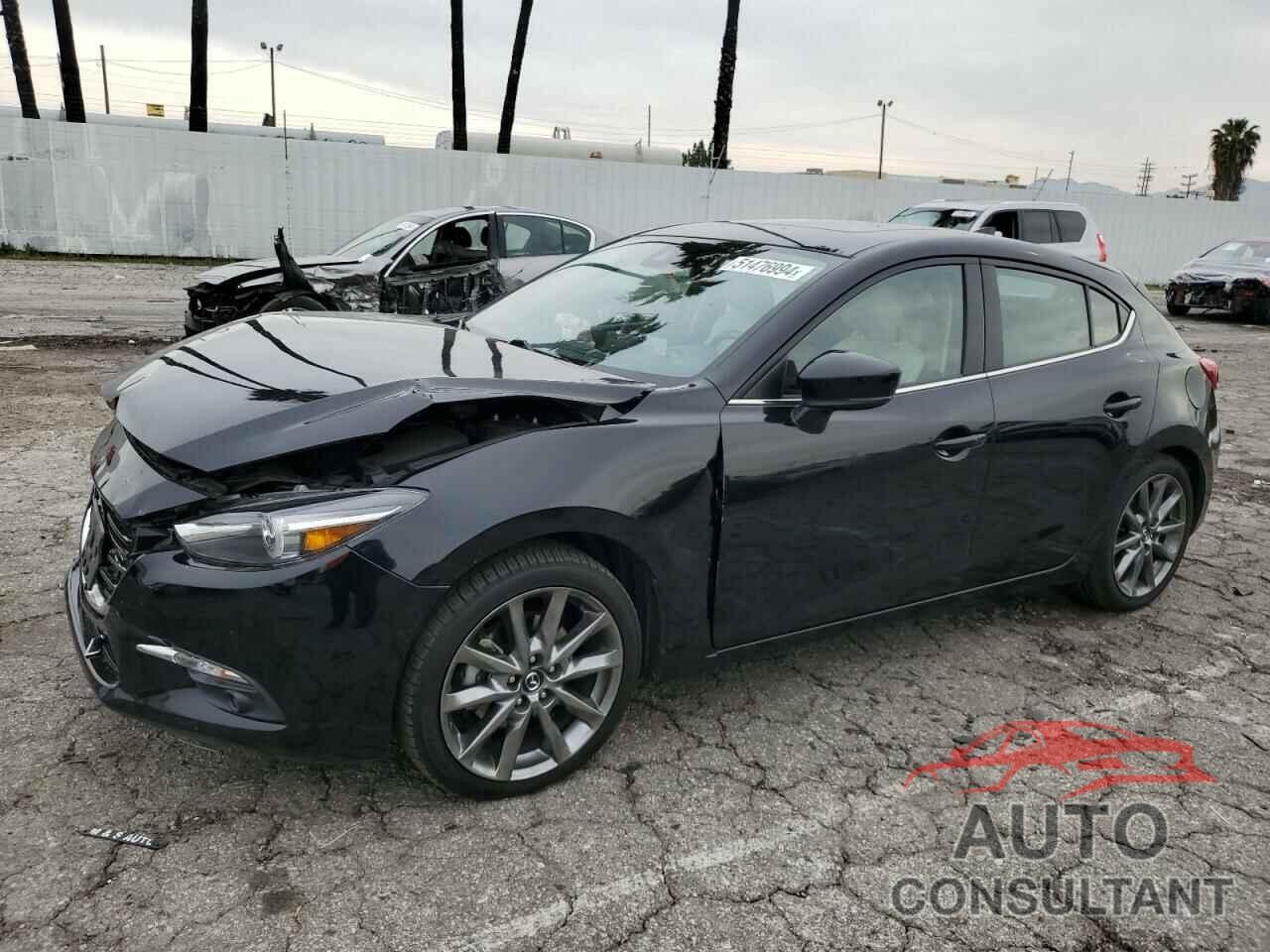 MAZDA 3 2018 - 3MZBN1M36JM171514