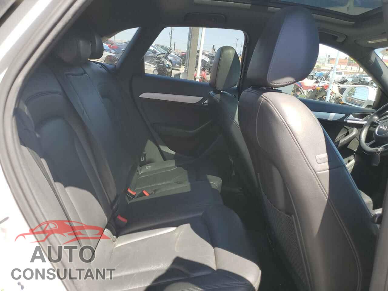AUDI Q3 2017 - WA1ECCFS3HR004603