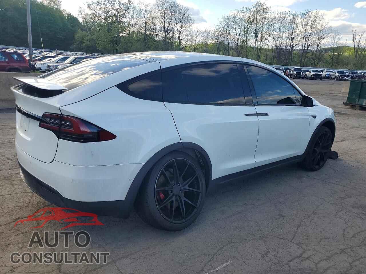 TESLA MODEL X 2016 - 5YJXCAE26GF014888
