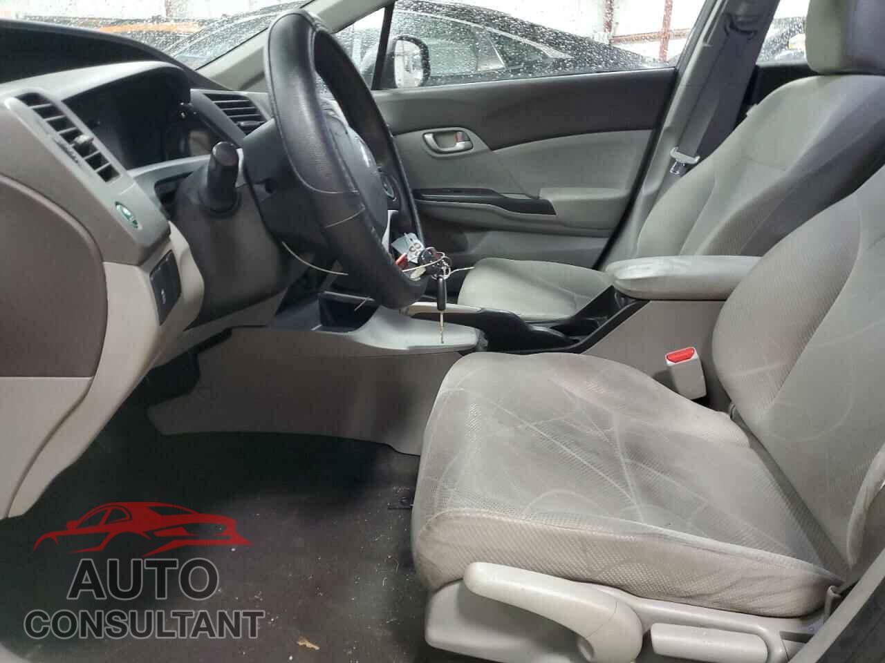 HONDA CIVIC 2012 - 2HGFB2F53CH568666