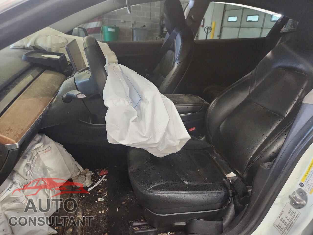 TESLA MODEL 3 2020 - 5YJ3E1EAXLF598397