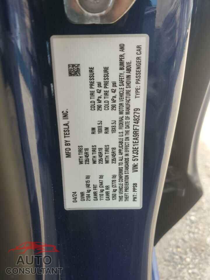 TESLA MODEL 3 2024 - 5YJ3E1EA9RF748279