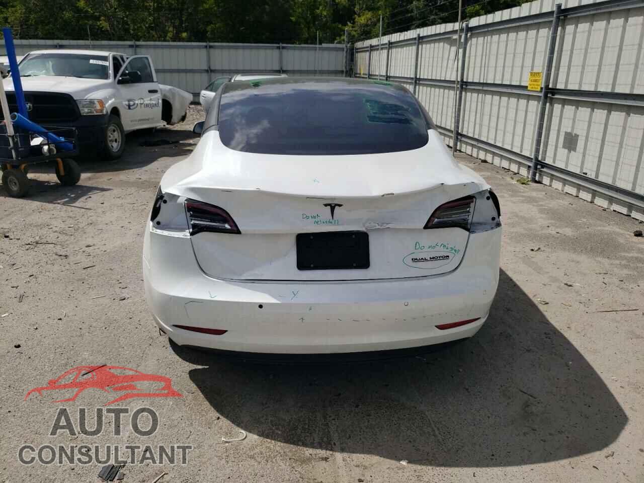 TESLA MODEL 3 2022 - 5YJ3E1EBXNF329800