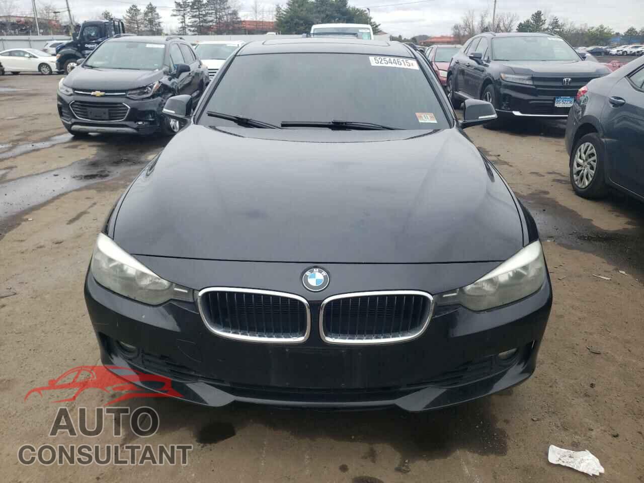 BMW 3 SERIES 2013 - WBA3B3C5XDF530525