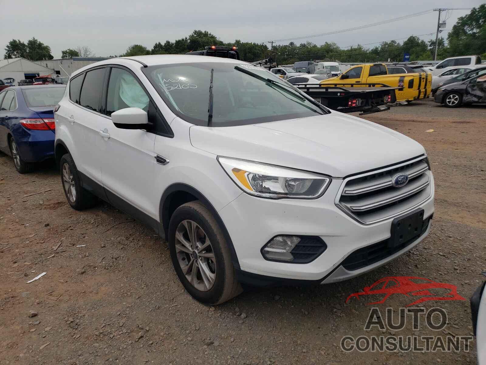 FORD ESCAPE 2017 - 1FMCU9GD9HUA31049