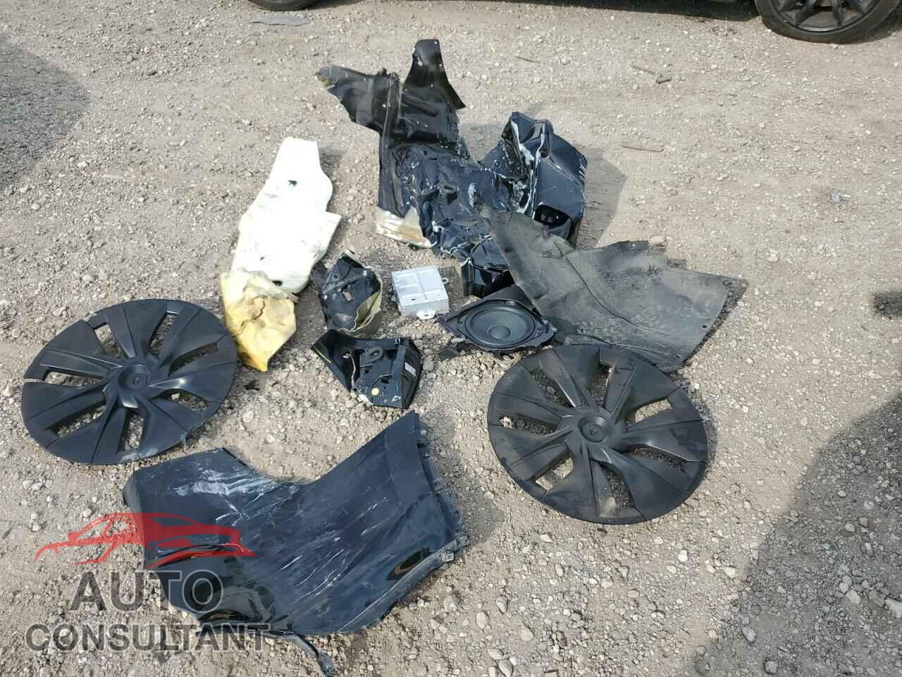 TESLA MODEL Y 2023 - 7SAYGDEEXPA096418