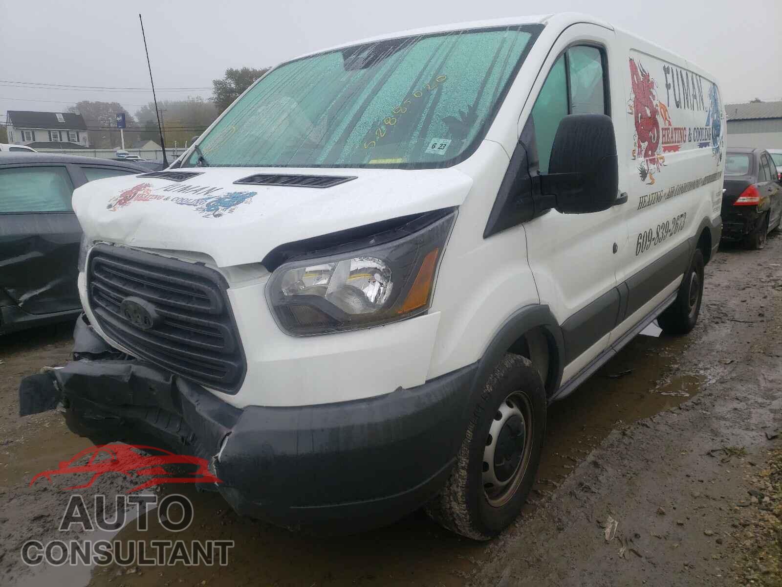 FORD TRANSIT CO 2018 - 1FTYR1YM7JKA30477