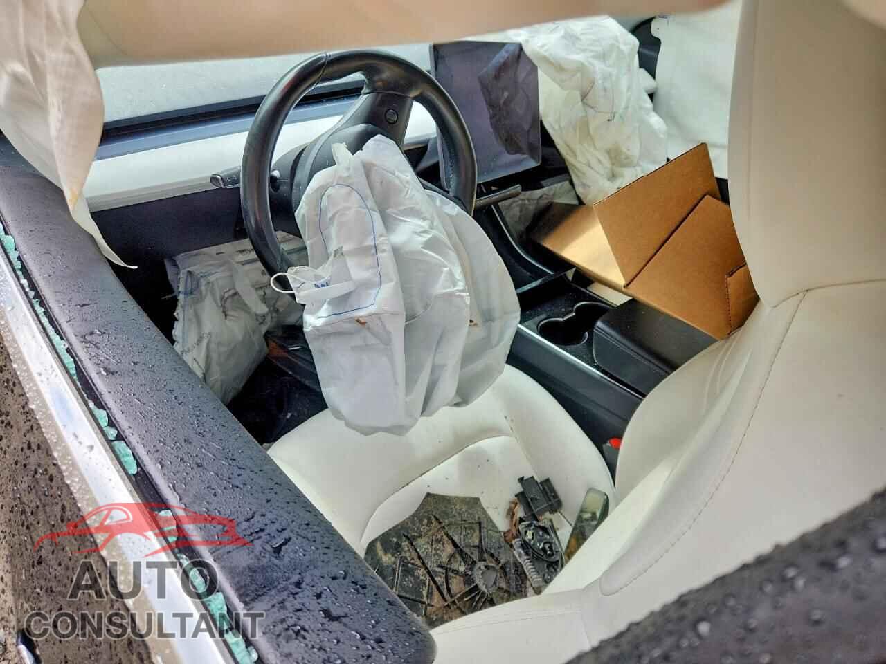 TESLA MODEL 3 2018 - 5YJ3E1EB8JF184315