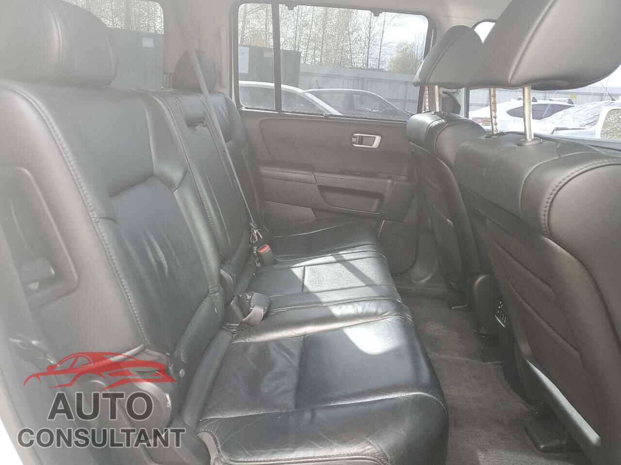 HONDA PILOT 2011 - 5FNYF4H94BB078183