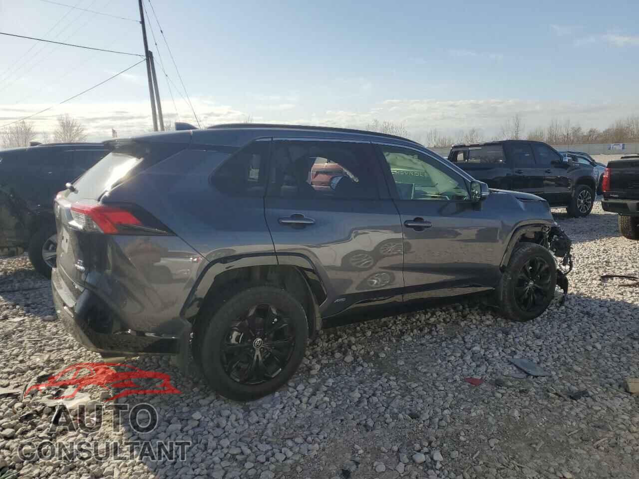 TOYOTA RAV4 2024 - JTM16RFV4RD123719