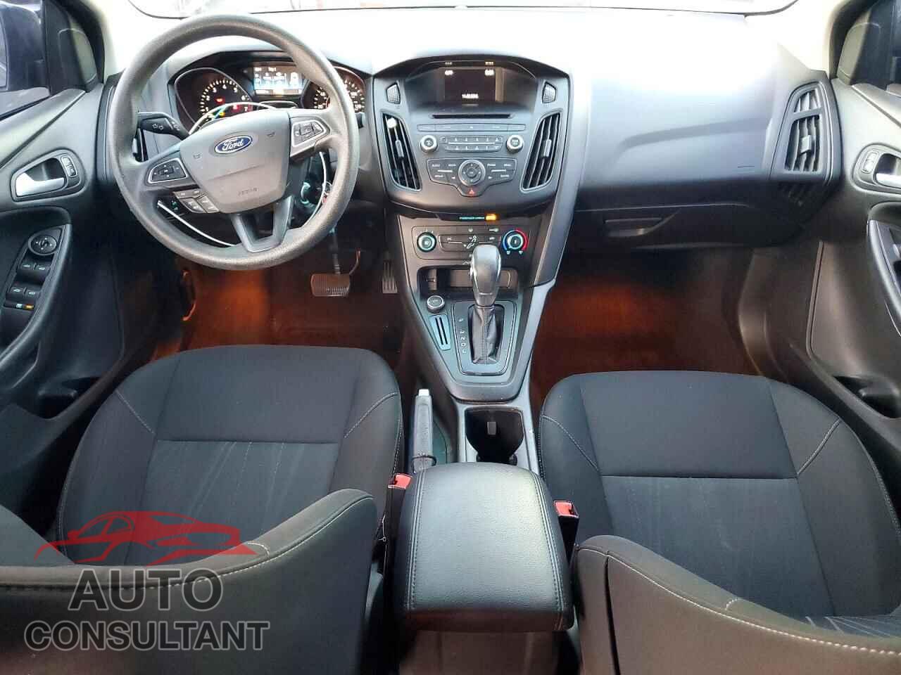 FORD FOCUS 2017 - 1FADP3F28HL211535
