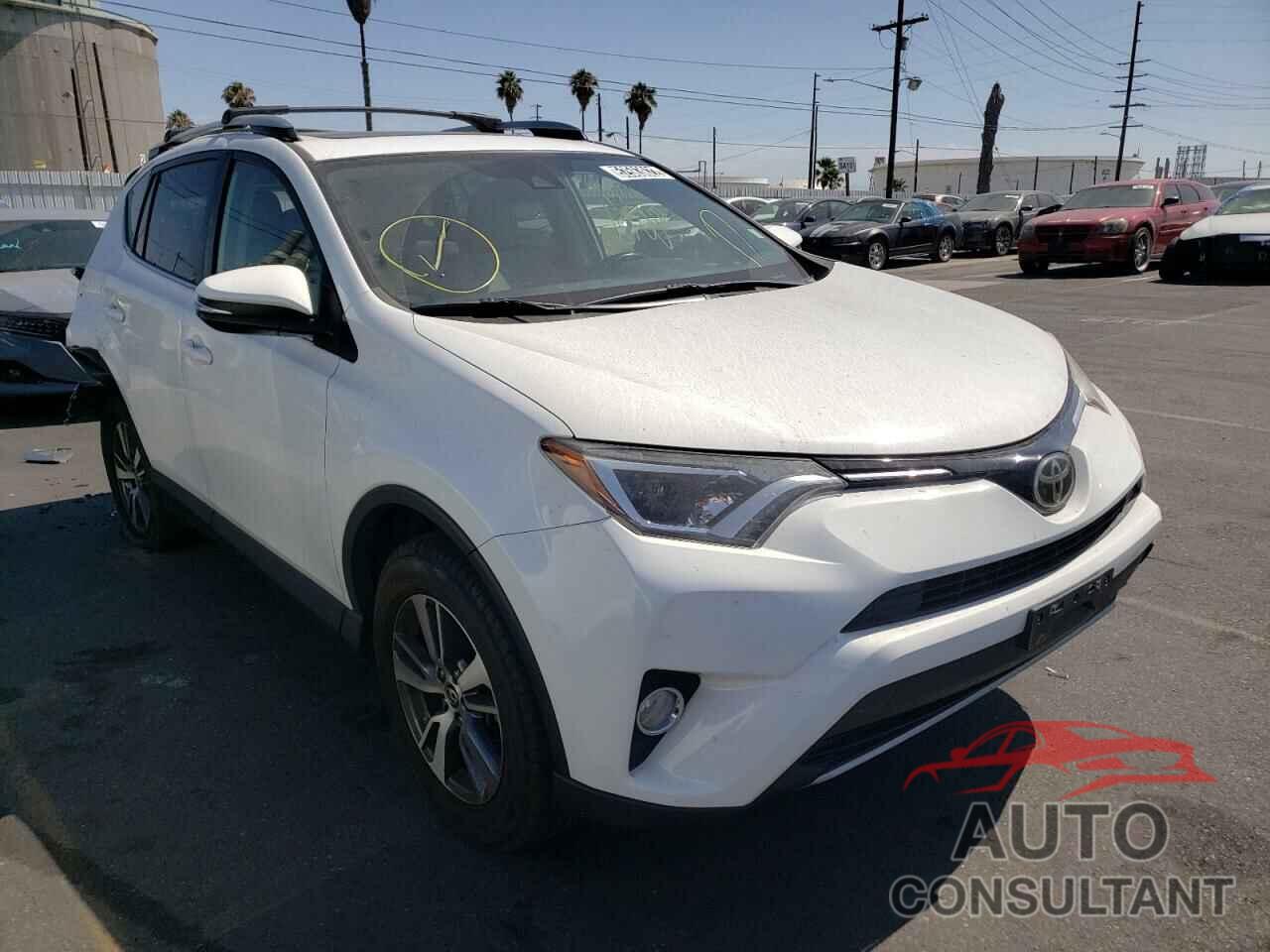 TOYOTA RAV4 2017 - JTMWFREV0HD095181