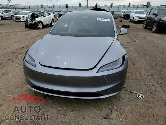 TESLA MODEL 3 2025 - 5YJ3E1EB6SF886540