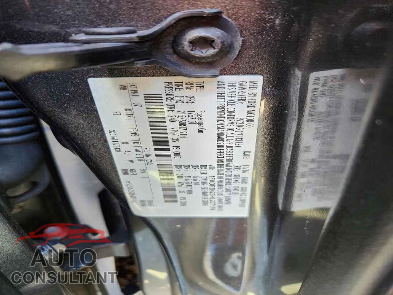 FORD FOCUS 2017 - 1FADP3N25HL207119