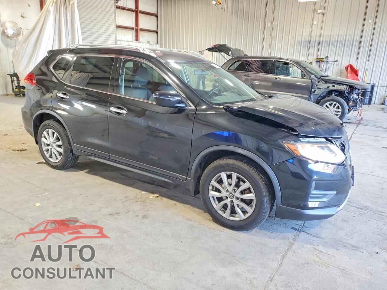 NISSAN ROGUE 2017 - KNMAT2MV1HP572095
