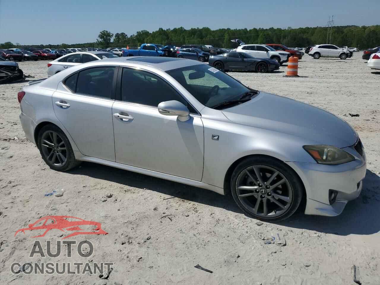 LEXUS IS 2011 - JTHBF5C26B5149664
