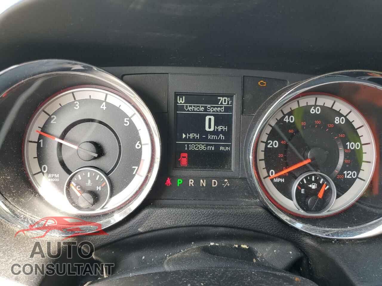DODGE CARAVAN 2011 - 2D4RN5DGXBR765032