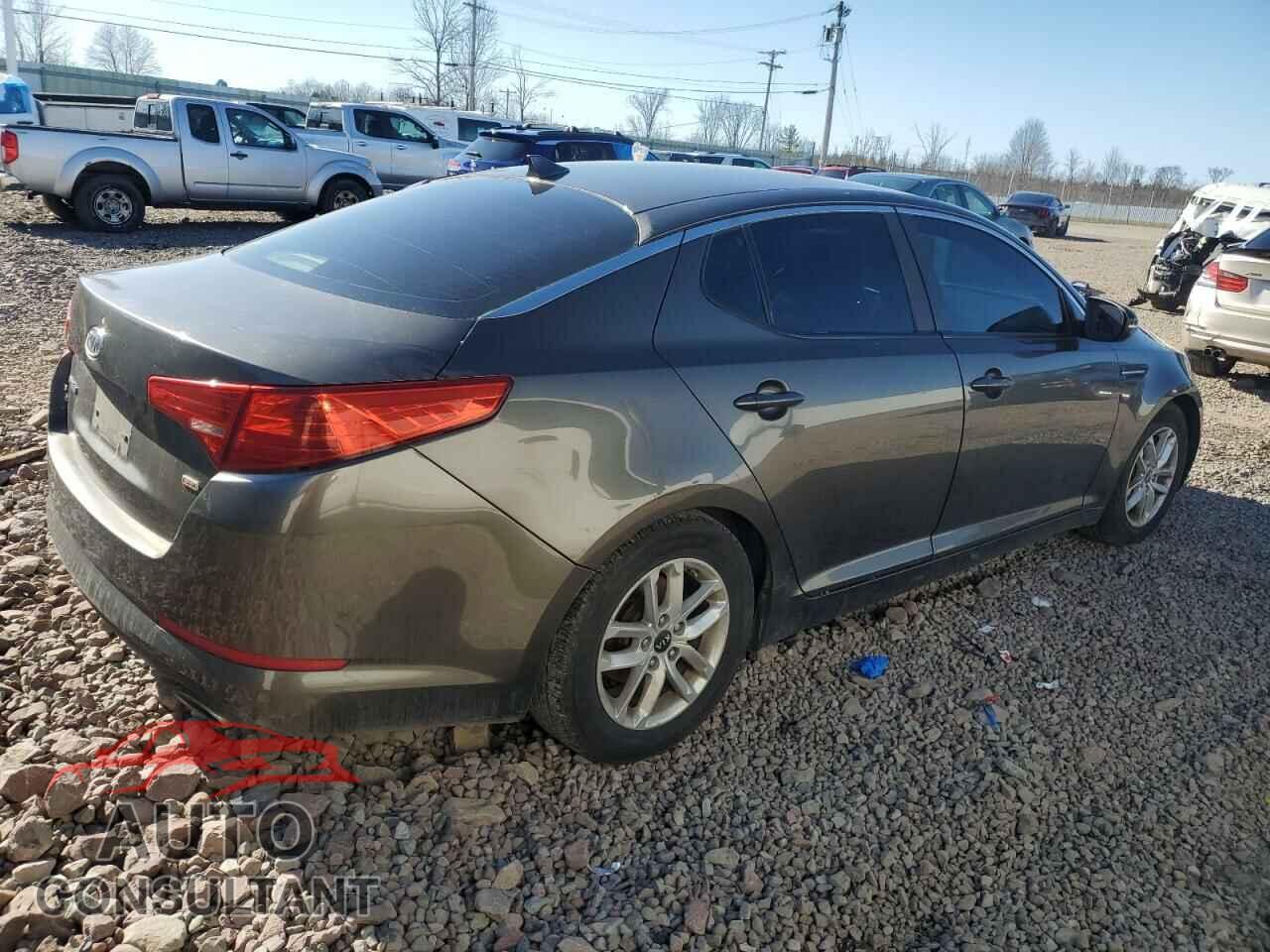 KIA OPTIMA 2011 - KNAGM4A75B5073731
