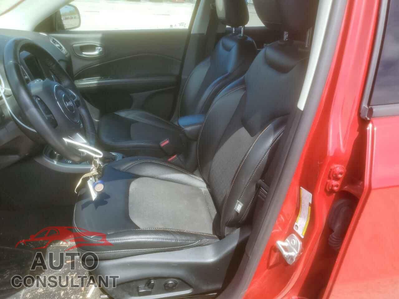 JEEP COMPASS 2018 - 3C4NJDBB4JT239628