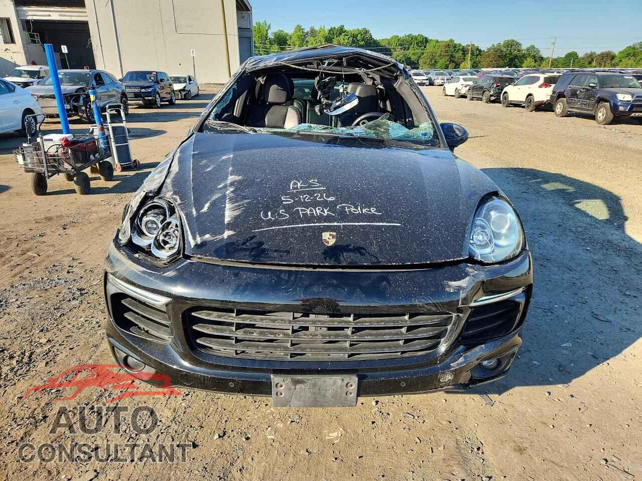 PORSCHE CAYENNE 2017 - WP1AA2A26HKA91660