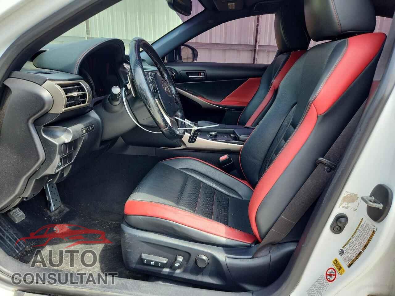 LEXUS IS 2015 - JTHCF1D27F5024416