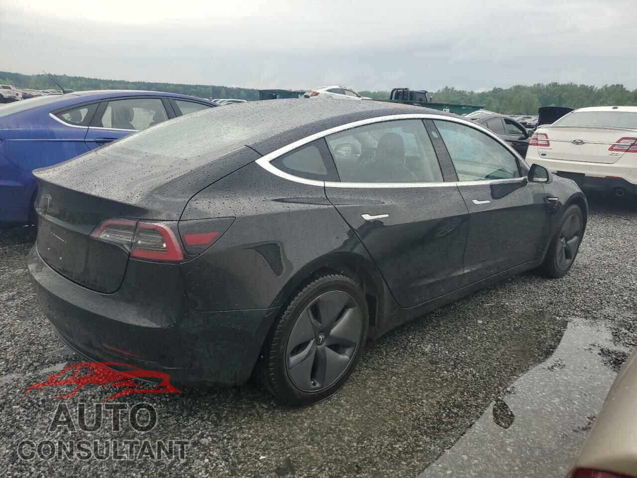 TESLA MODEL 3 2018 - 5YJ3E1EB7JF118967