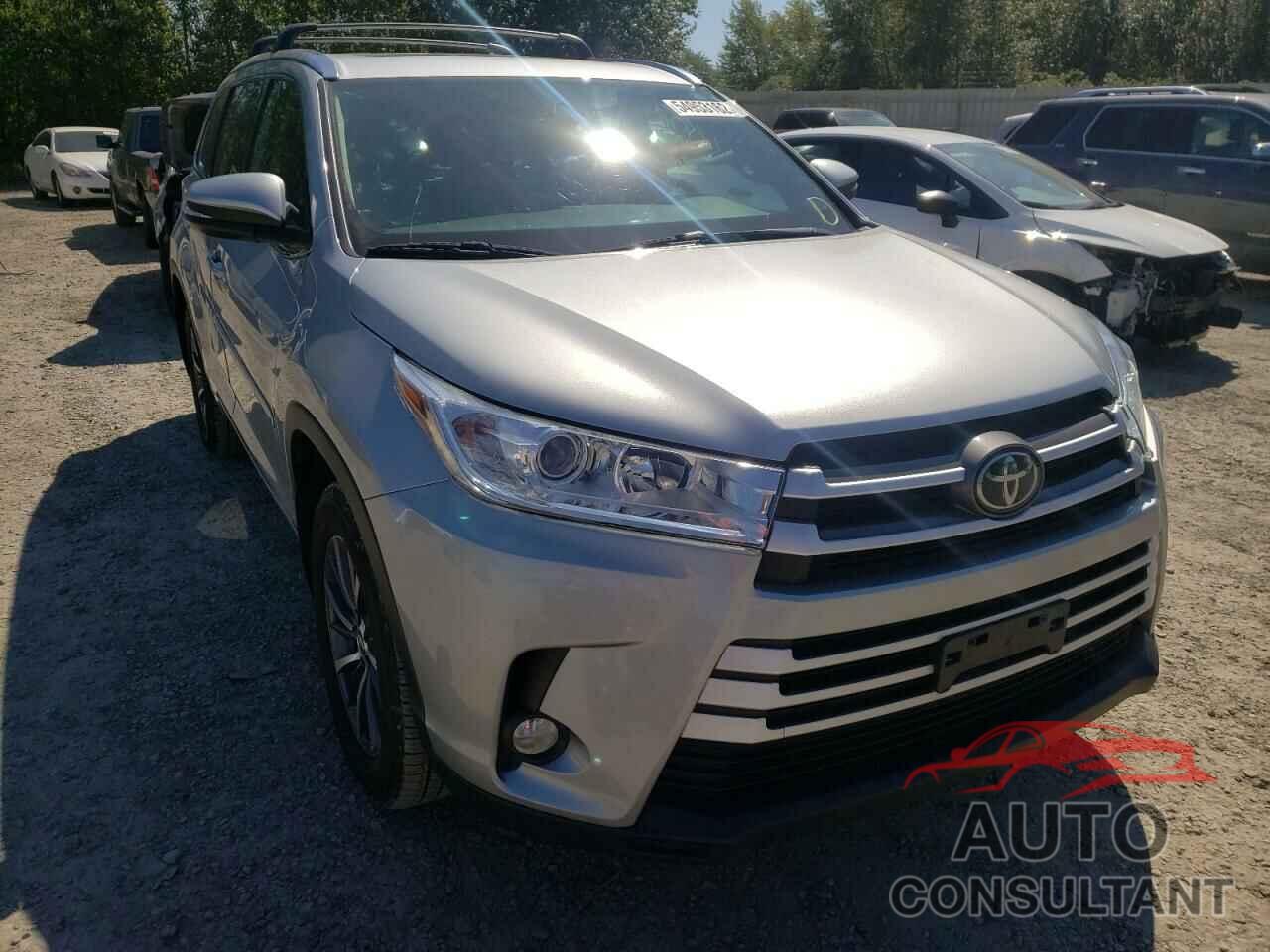 TOYOTA HIGHLANDER 2018 - 5TDJZRFH6JS820366
