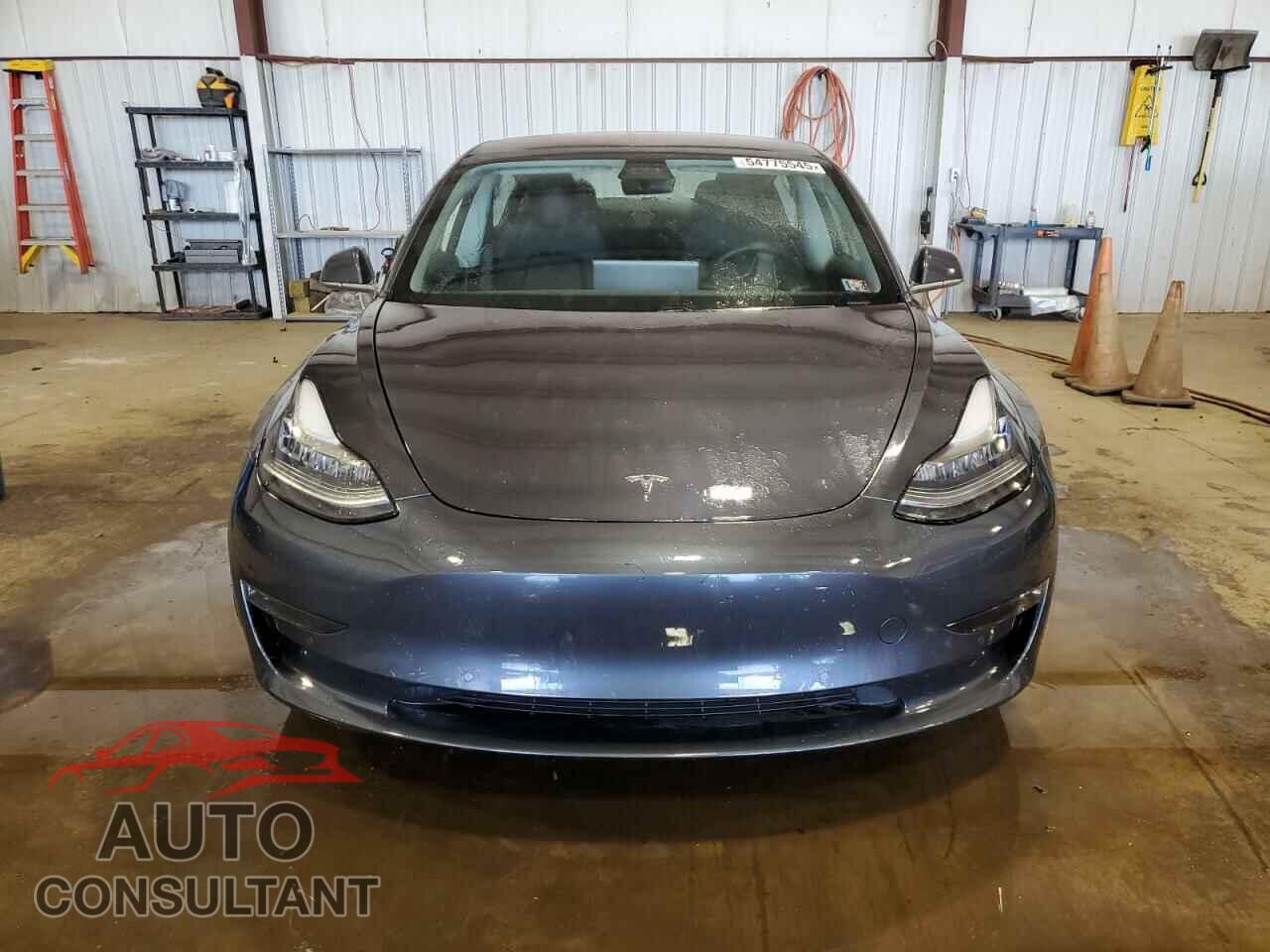 TESLA MODEL 3 2018 - 5YJ3E1EA6JF025848