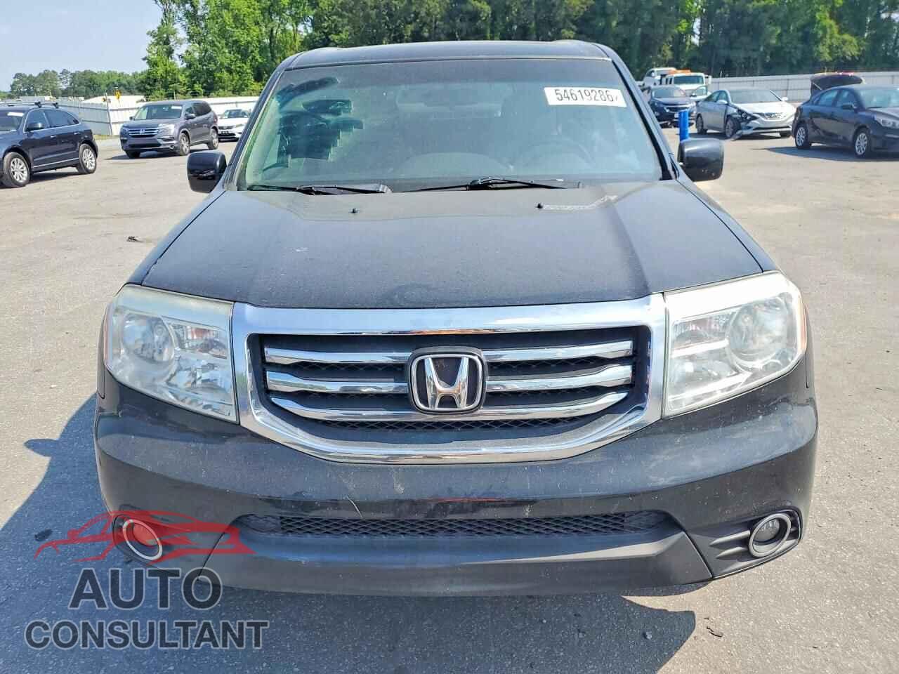 HONDA PILOT 2015 - 5FNYF3H32FB013554