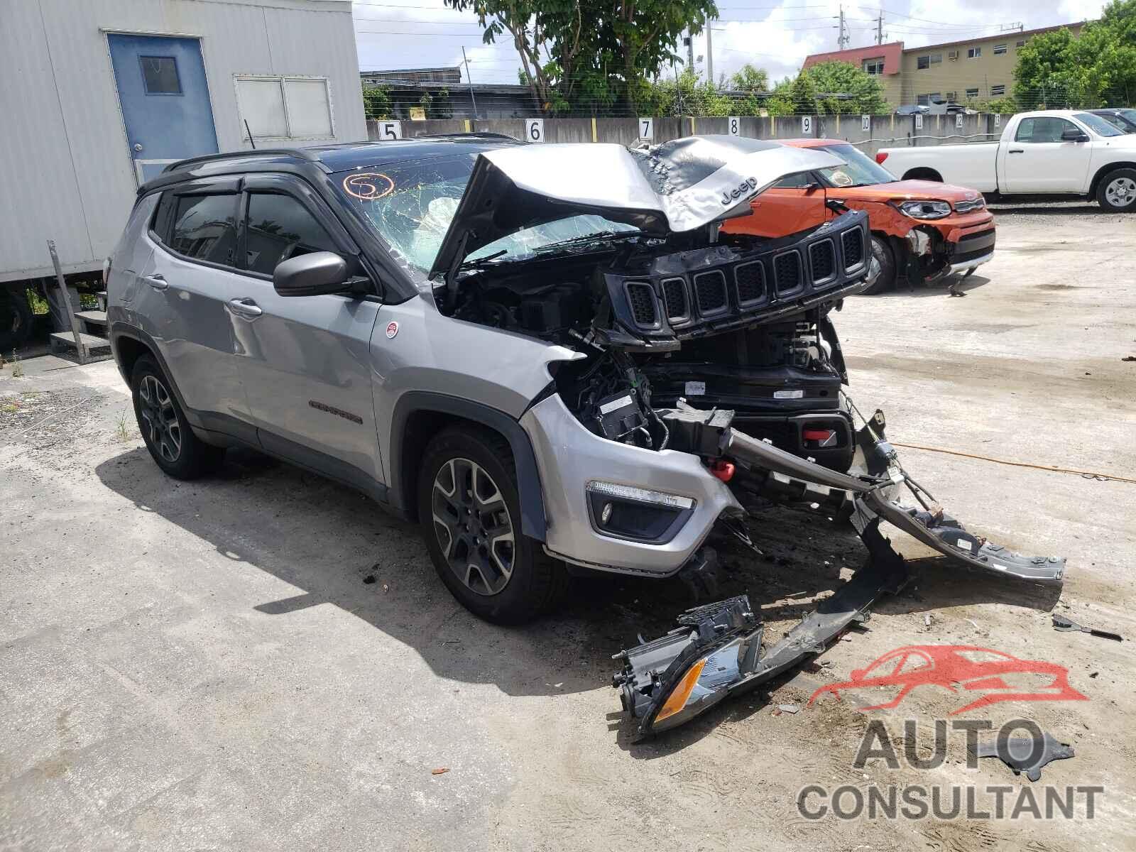 JEEP COMPASS 2018 - 3C4NJDDB8JT501745