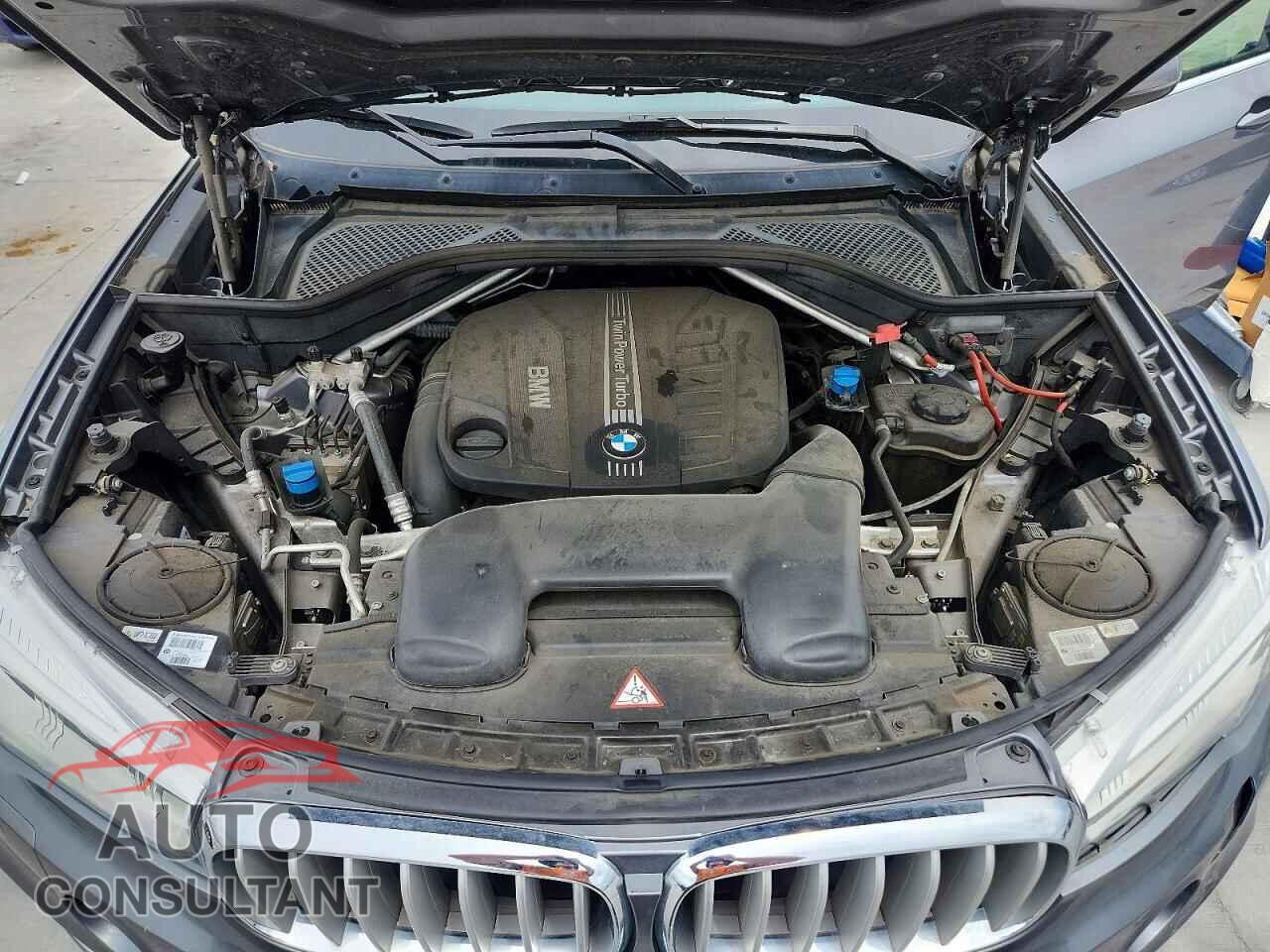 BMW X5 2014 - 5UXKS4C53E0J93851