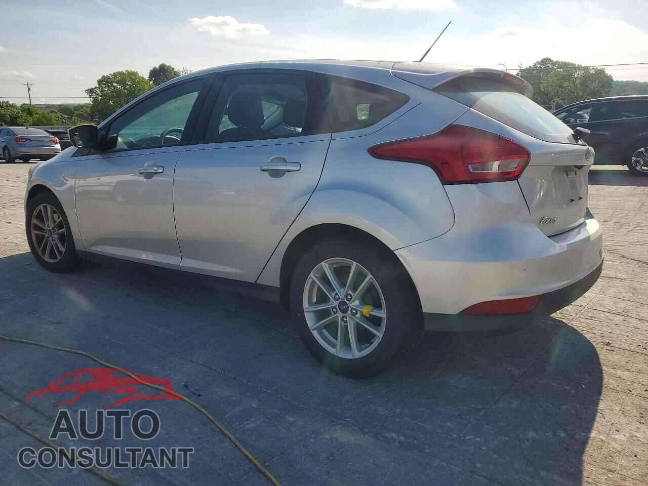 FORD FOCUS 2018 - 1FADP3K25JL320367
