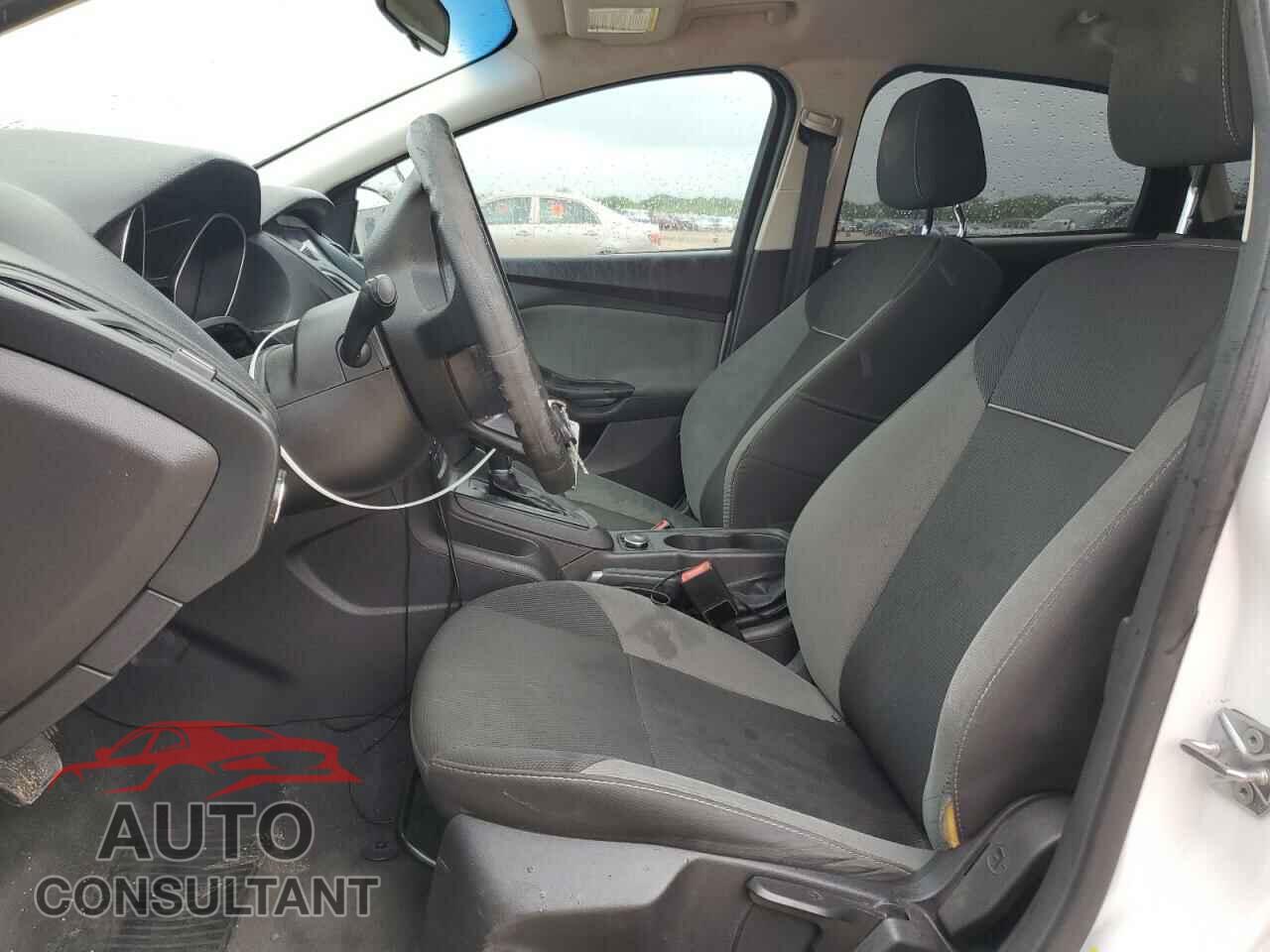 FORD FOCUS 2014 - 1FADP3E23EL430223