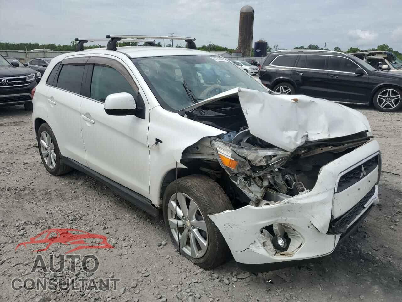 MITSUBISHI OUTLANDER 2015 - 4A4AP4AU2FE052193