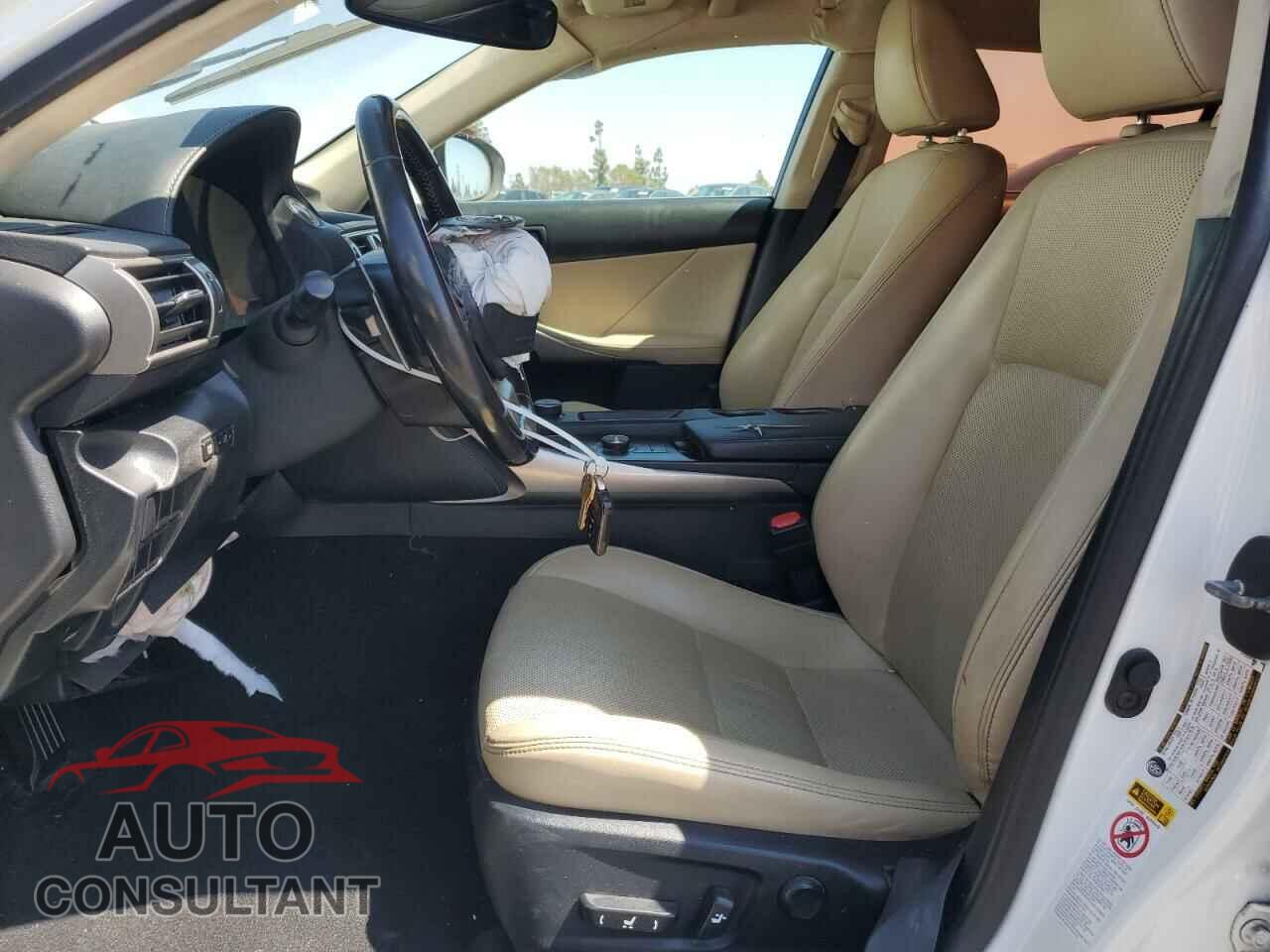 LEXUS IS 2016 - JTHBA1D27G5006526