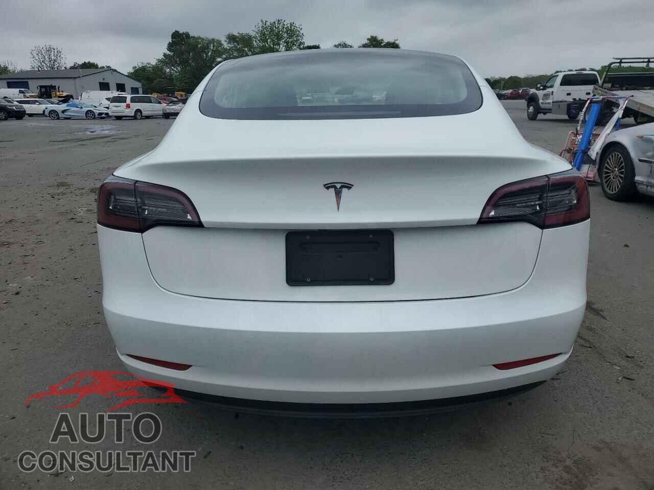 TESLA MODEL 3 2023 - 5YJ3E1EA4PF400807
