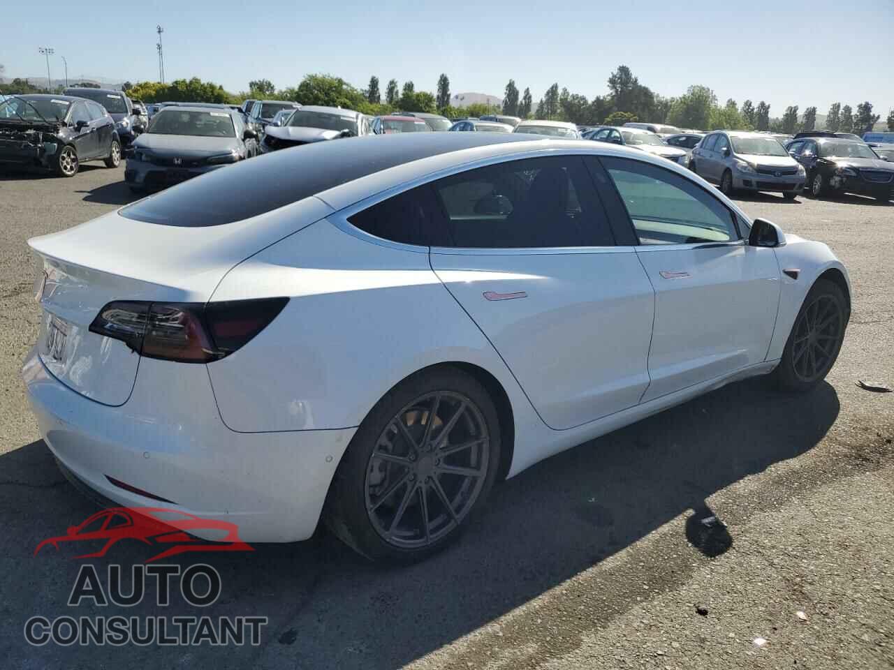 TESLA MODEL 3 2018 - 5YJ3E1EA7JF076288