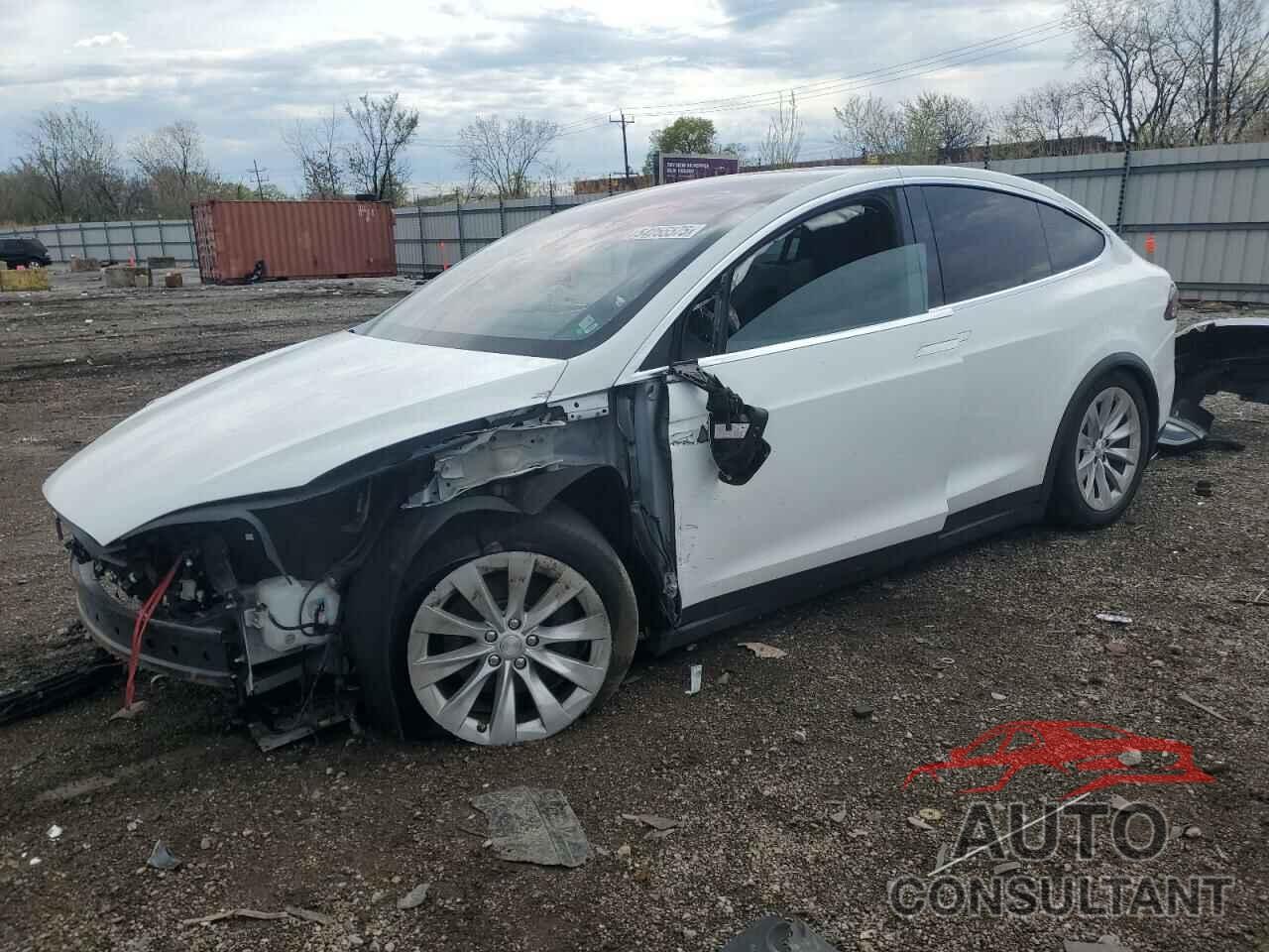 TESLA MODEL X 2016 - 5YJXCAE21GF005838
