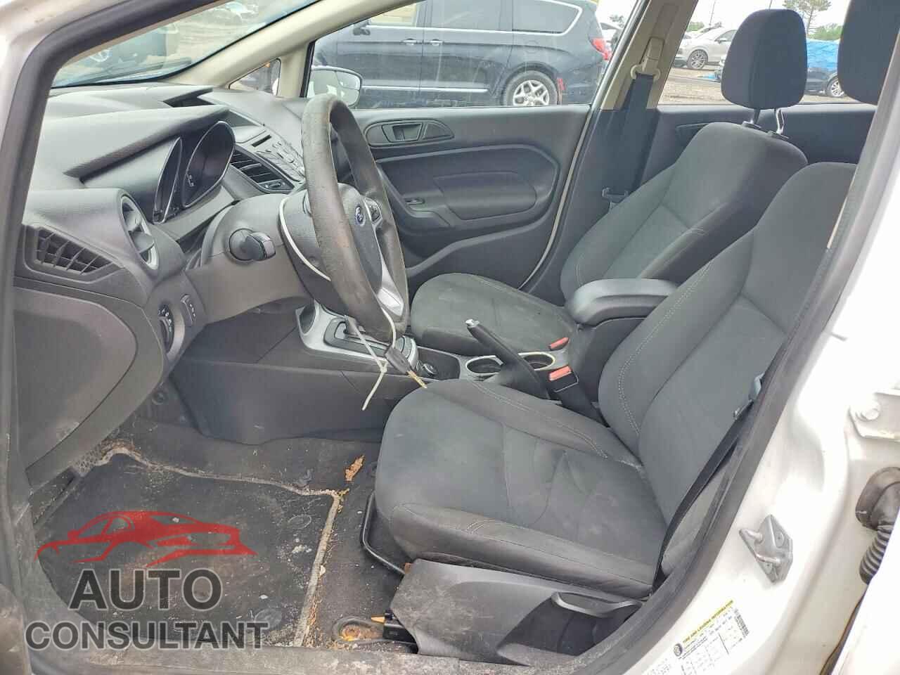 FORD FIESTA 2018 - 3FADP4EJ2JM128220