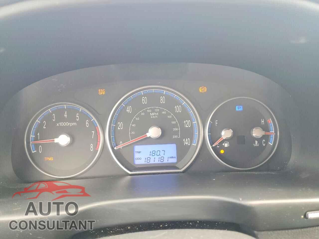 HYUNDAI SANTA FE 2009 - 5NMSG13D39H238060