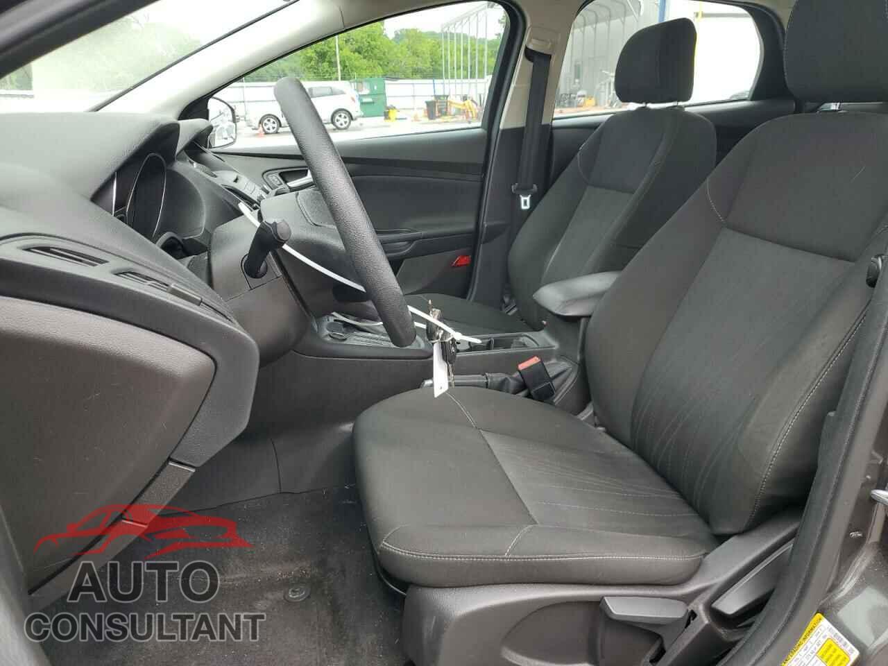 FORD FOCUS 2015 - 1FADP3K27FL373966