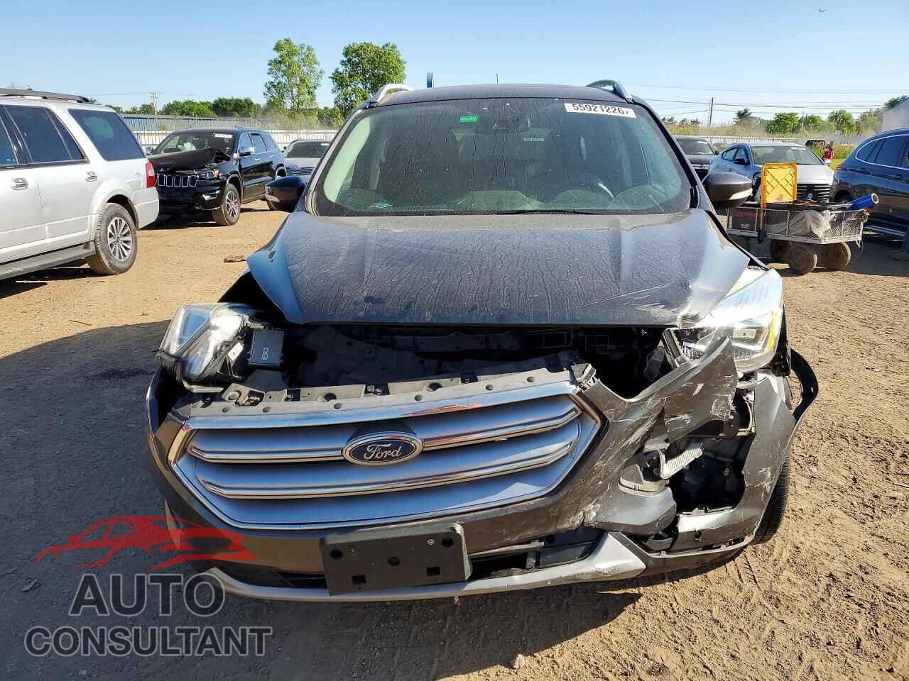 FORD ESCAPE 2017 - 1FMCU9J99HUB65547