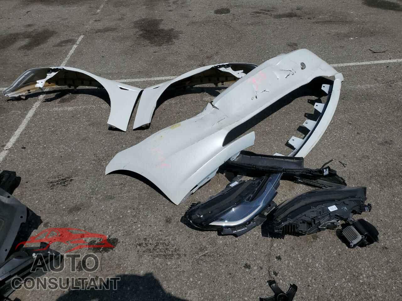 TESLA MODEL 3 2024 - 5YJ3E1EB2RF732711