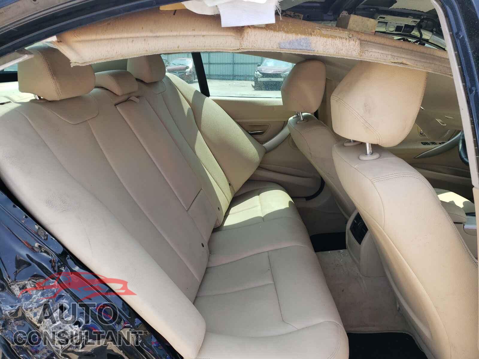 BMW 3 SERIES 2016 - WBA8E1G54GNU11536