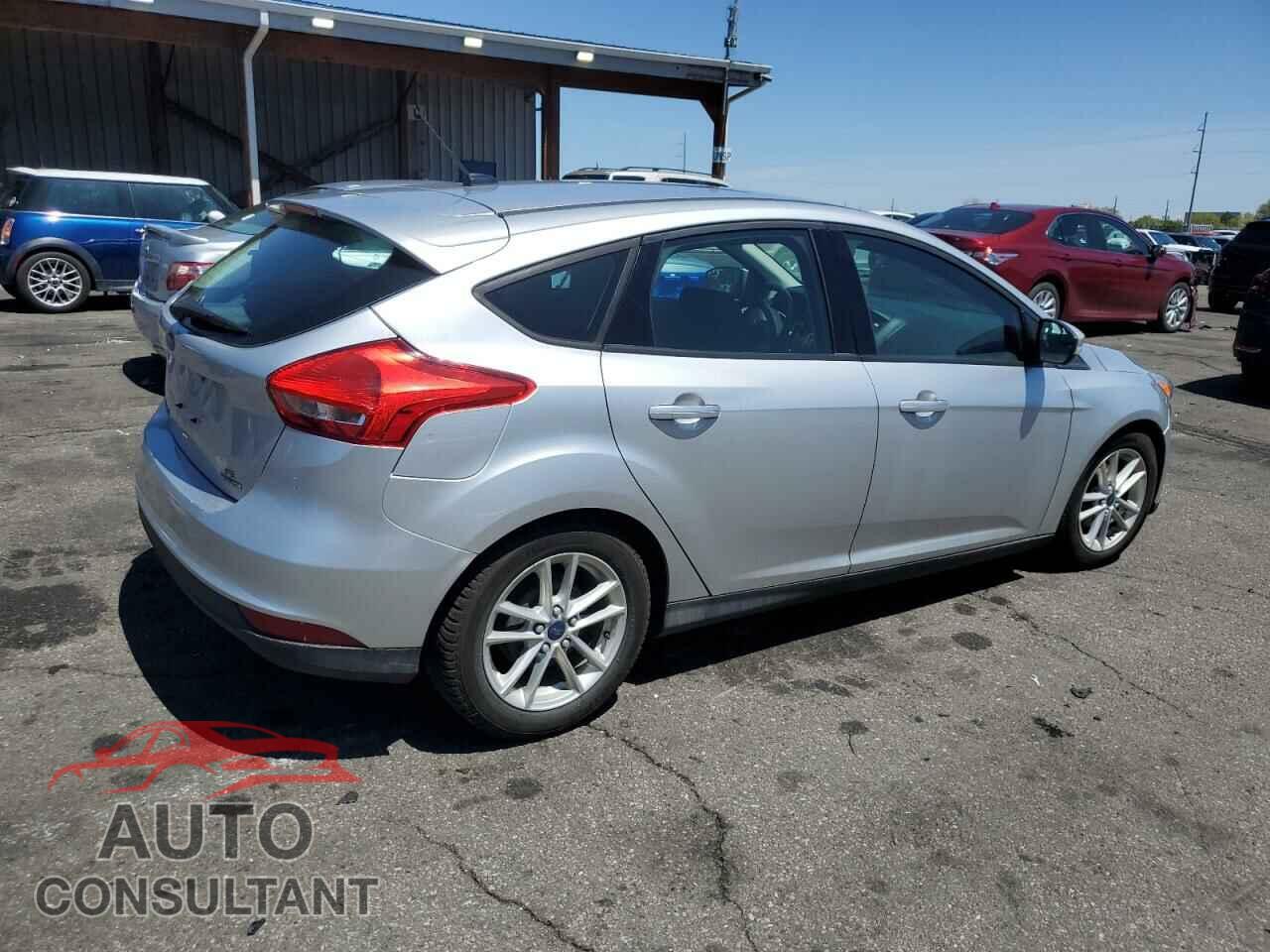 FORD FOCUS 2016 - 1FADP3K26GL259457