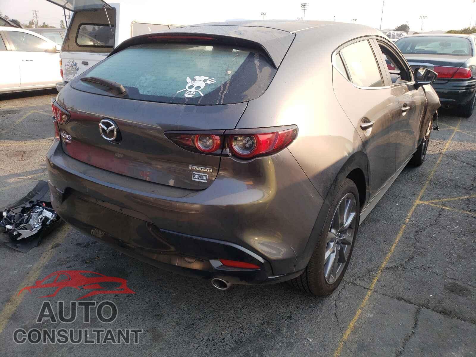MAZDA 3 2021 - JM1BPBLL9M1327597
