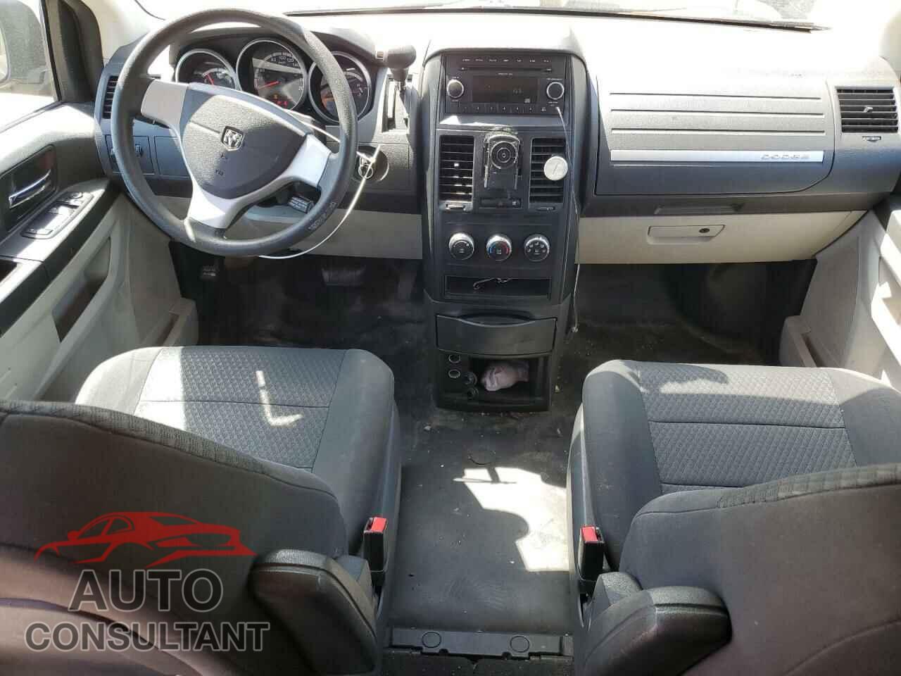DODGE CARAVAN 2010 - 2D4RN4DE9AR498005