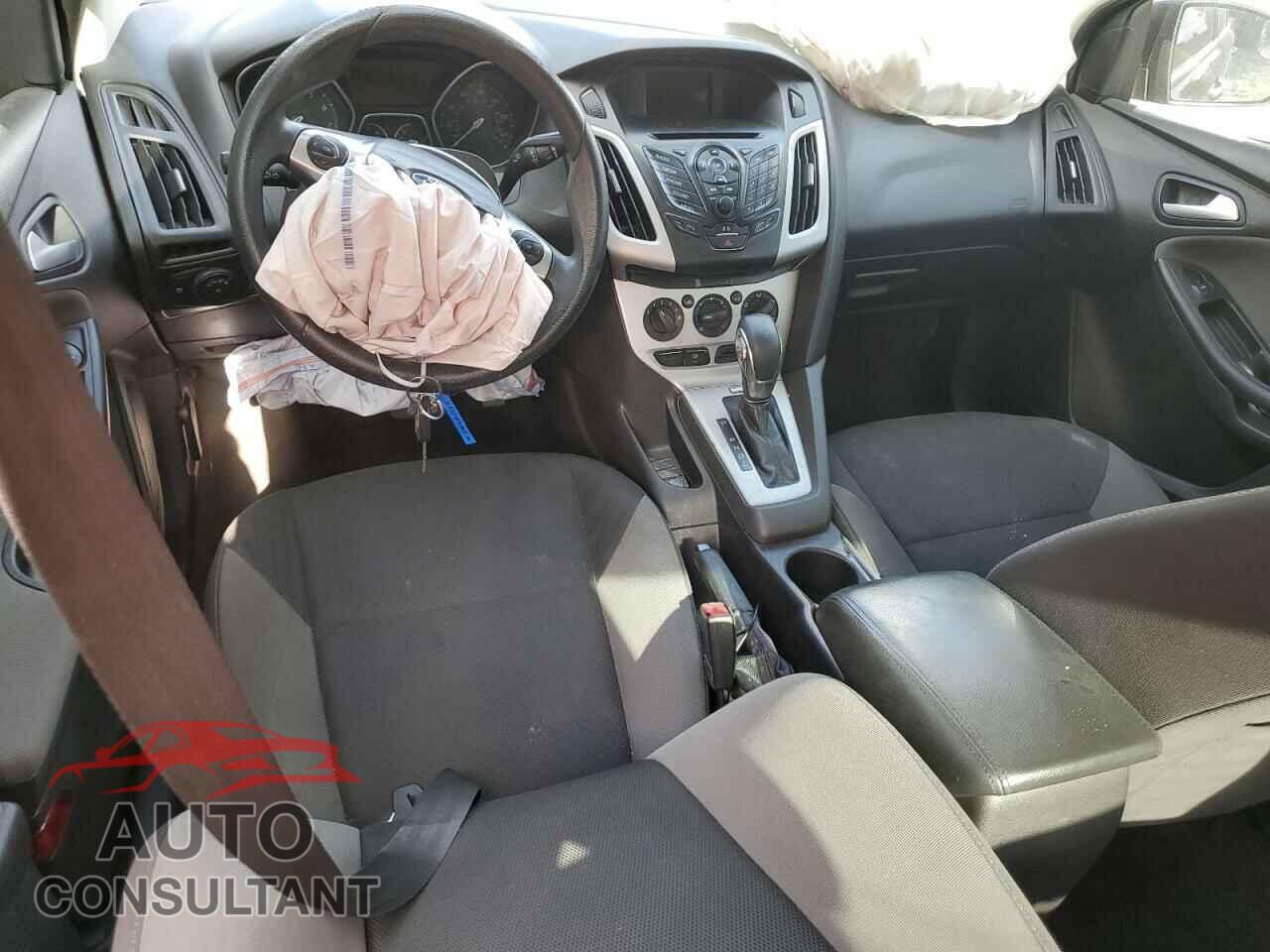 FORD FOCUS 2013 - 1FADP3F23DL333178